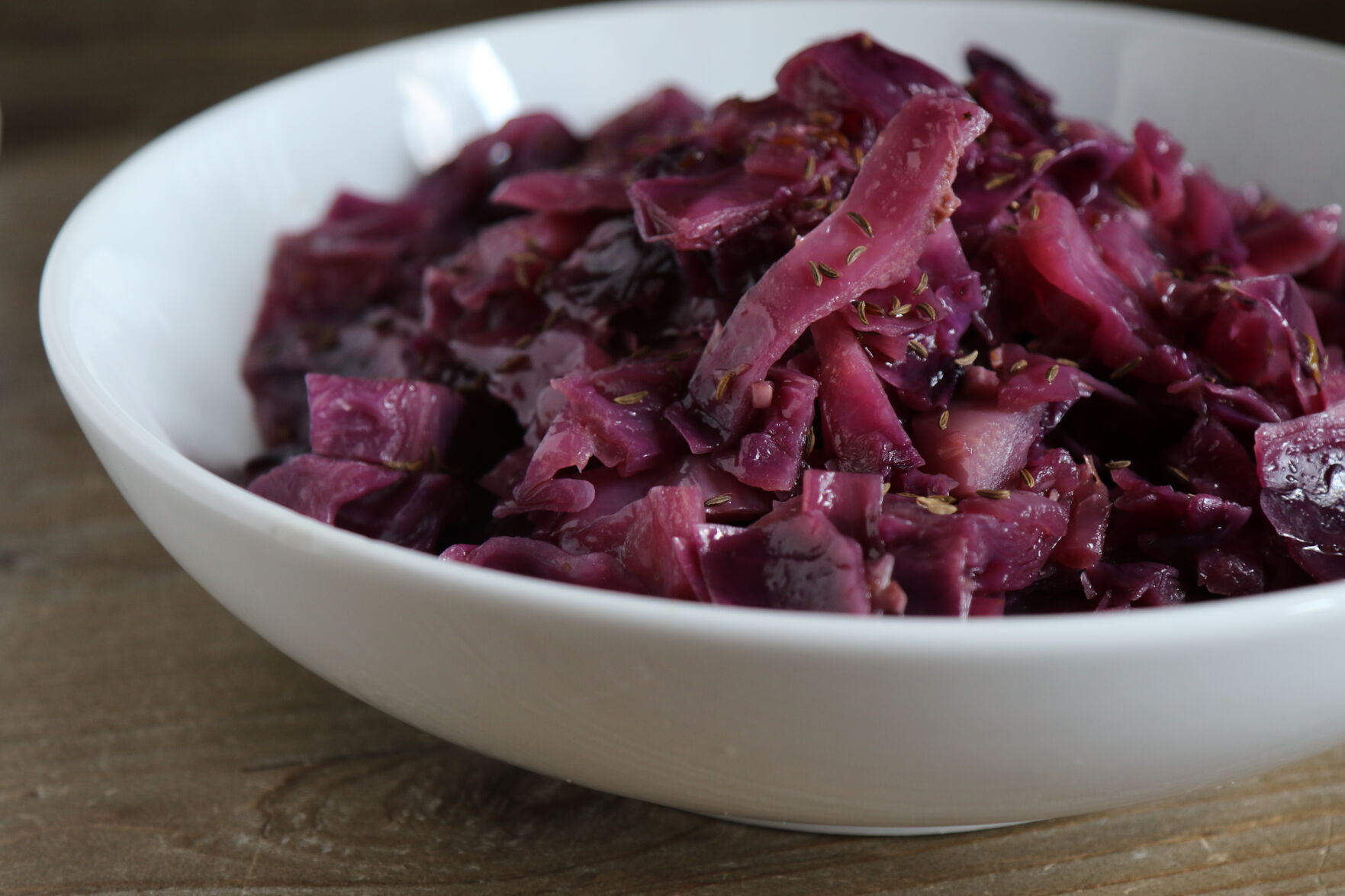 Braised red cabbage